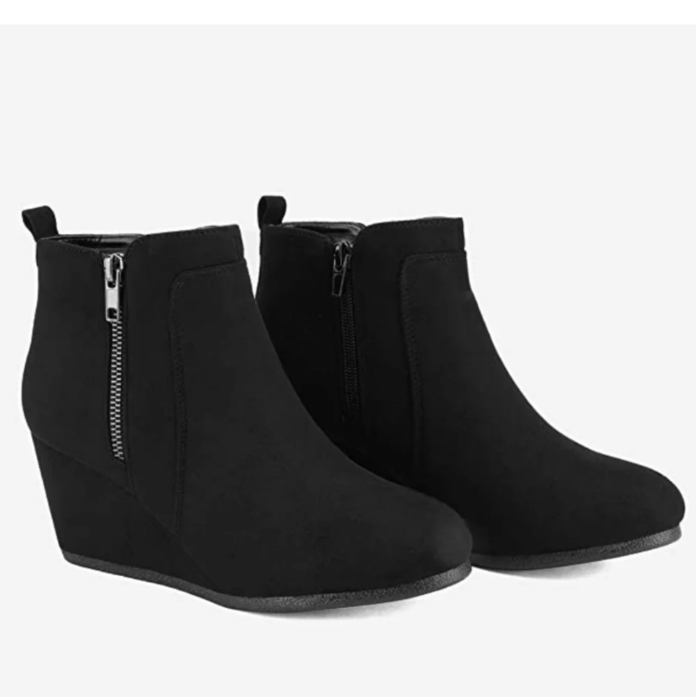 Dream Pairs Wedge Heel Ankle Suede Booties Size 7.5